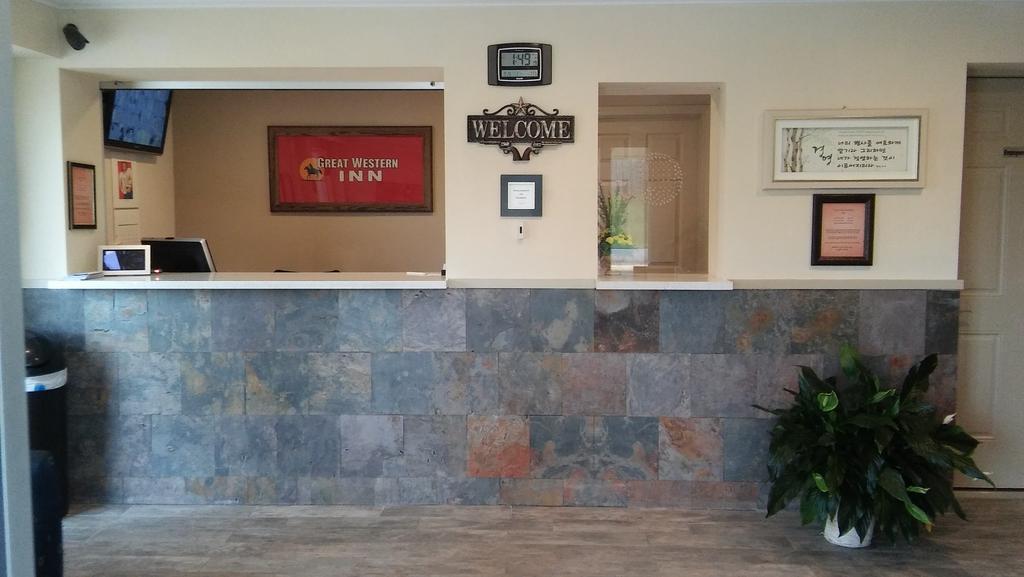 Great Western Inn Junction City Bagian luar foto