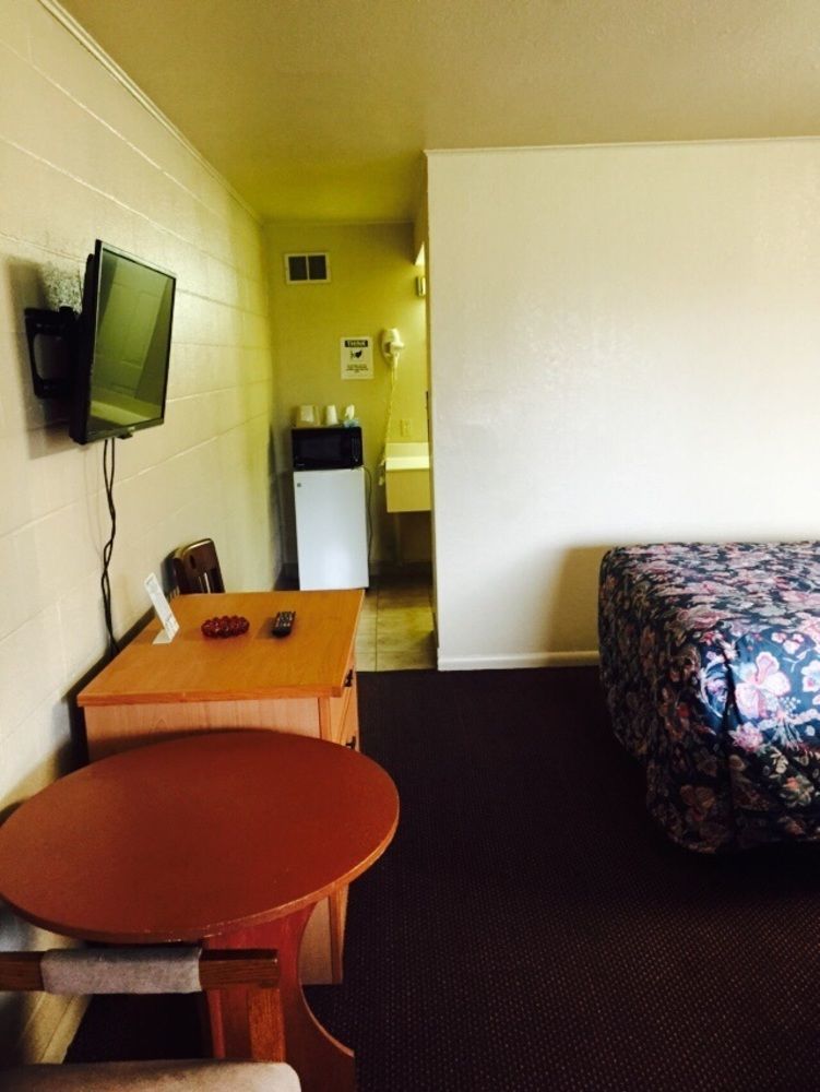 Great Western Inn Junction City Bagian luar foto
