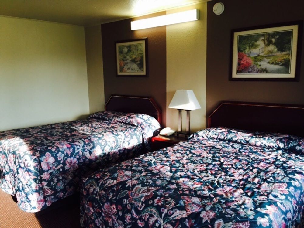 Great Western Inn Junction City Bagian luar foto